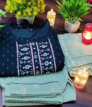 Black Embroidered V-Neck Cotton Kurti Set