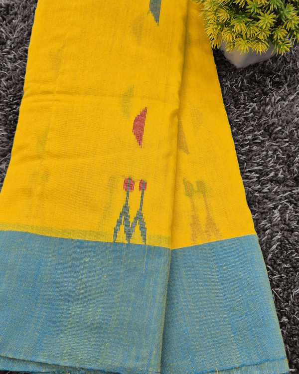 Breezy Khadi Saree with Subtle Woven Design